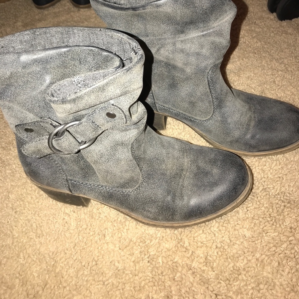 Roxy booties